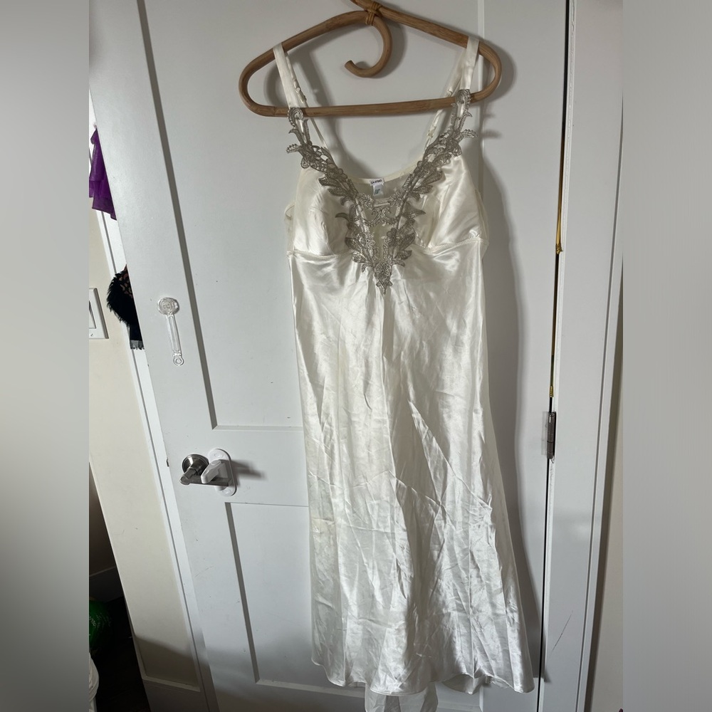 NWOT Flora Nikrooz slip